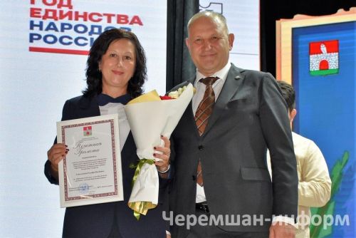 В Черемшане наградили лучших учителей (ФОТОРЕПОРТАЖ)