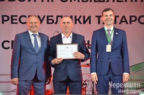 Чирмешәндә Нефть һәм газ сәнәгате хезмәткәрләре көнен бәйрәм итүнең иң якты мизгелләре (ФОТОРЕПОРТАЖ)