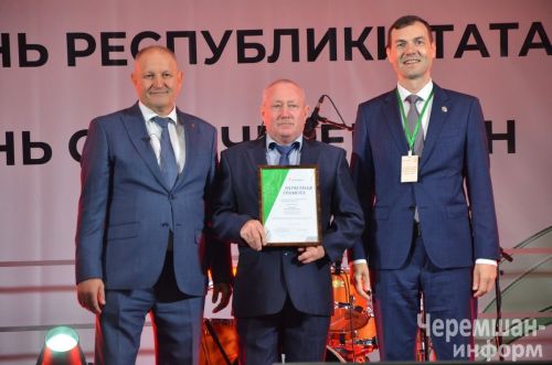 Чирмешәндә Нефть һәм газ сәнәгате хезмәткәрләре көнен бәйрәм итүнең иң якты мизгелләре (ФОТОРЕПОРТАЖ)