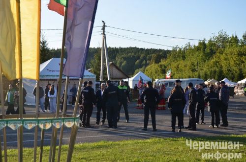 Самые яркие моменты с празднования Дня работников нефтяной и газовой промышленности в Черемшане (ФОТОРЕПОРТАЖ)
