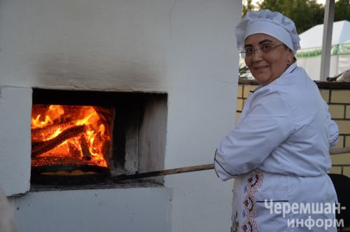 Чирмешәндә Нефть һәм газ сәнәгате хезмәткәрләре көнен бәйрәм итүнең иң якты мизгелләре (ФОТОРЕПОРТАЖ)