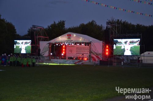 Чирмешәндә Нефть һәм газ сәнәгате хезмәткәрләре көнен бәйрәм итүнең иң якты мизгелләре (ФОТОРЕПОРТАЖ)