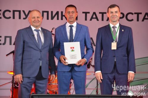 Чирмешәндә Нефть һәм газ сәнәгате хезмәткәрләре көнен бәйрәм итүнең иң якты мизгелләре (ФОТОРЕПОРТАЖ)