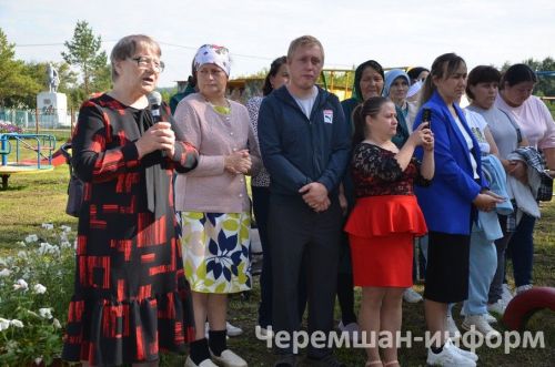 В 1 классе Староильмовской школы будут учиться три мальчика (ФОТОРЕПОРТАЖ)