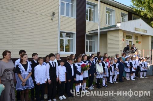 В 1 классе Староильмовской школы будут учиться три мальчика (ФОТОРЕПОРТАЖ)