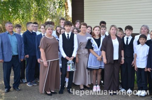 В 1 классе Староильмовской школы будут учиться три мальчика (ФОТОРЕПОРТАЖ)