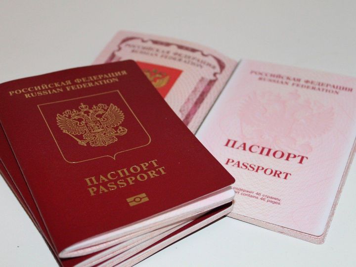 Новый возраст получения паспорта хотят ввести в России