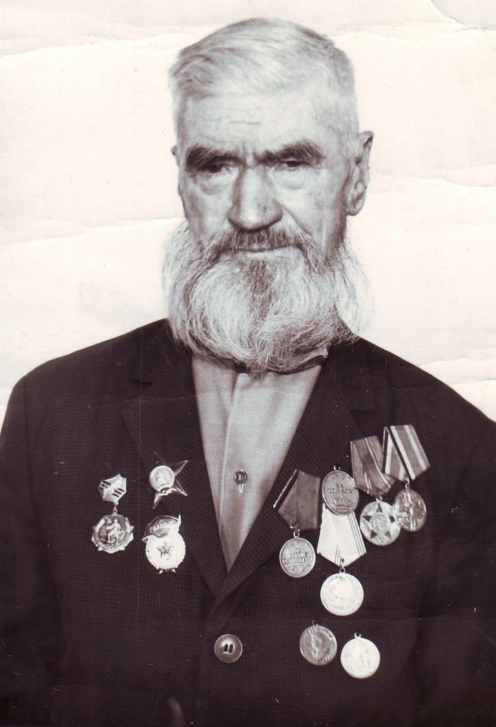 Кутеминец Арсентий Аркаев во время войны гранатой уничтожил пулеметный расчет