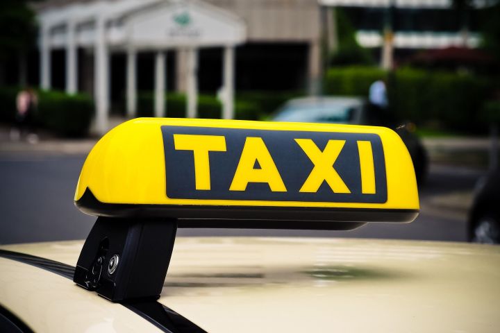 Жители Татарстана могут пожаловаться на таксистов