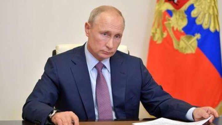 Путин разрешил сделать нерабочими дни между майскими праздниками
