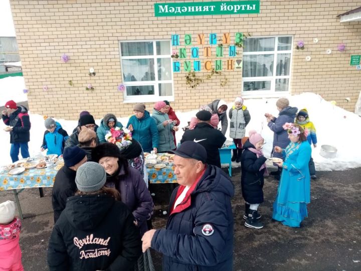В поселке Якты Тау простились с зимой