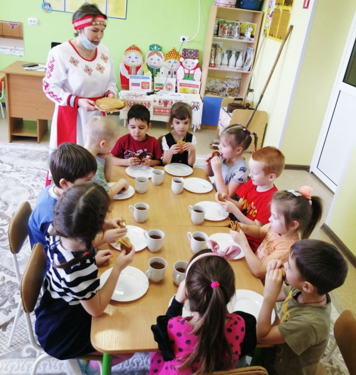 Чирмешәннең “Ландыш” балалар бакчасында Май чабу бәйрәмен үткәрделәр