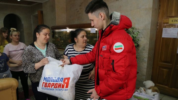 Волонтеры Татарстана помогают прибывшим переселенцам из ДНР и ЛНР