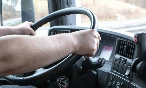 В Татарстане пассажирка сломала палец водителю маршрутки