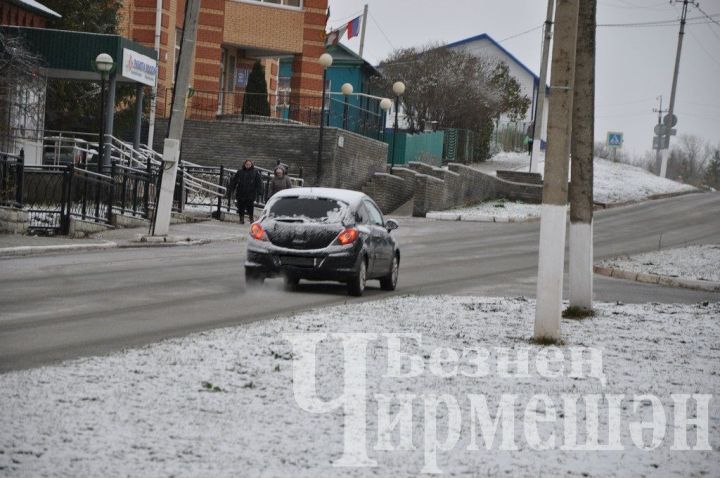 Татарстанда юлларда көчле бозлавык һәм 4 градуска кадәр җылылык көтелә