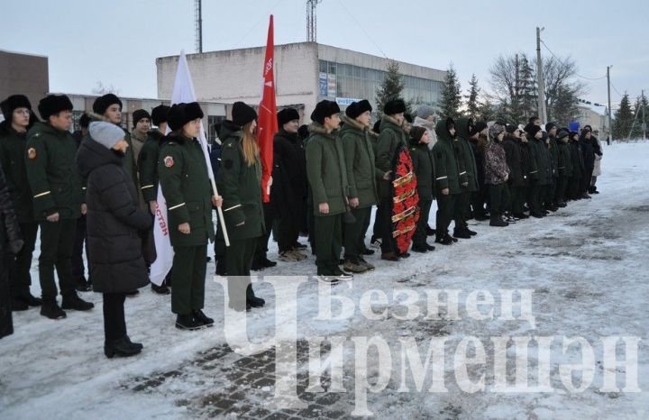 Чирмешәндә Билгесез солдат көне уңаеннан митинг узды