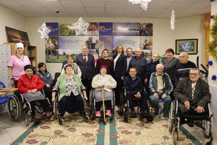 Чирмешәнгә министр килде