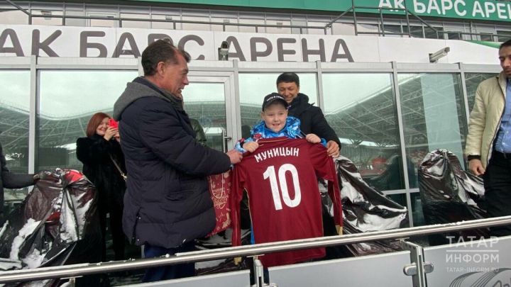 Депутат Госдумы Максим Топилин исполнил мечту юного болельщика «Рубина»