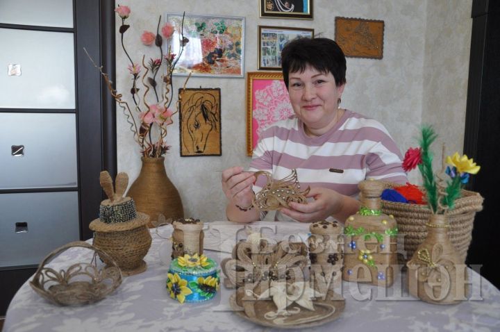 Әмир авылы остасы пәҗе җебеннән кошлар һәм балыклар ясый