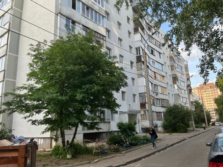 В Татарстане ребенок разбился насмерть, выпав из окна