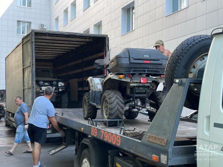 ДОСААФ РТ отправил контрактникам Татарстана в зону СВО гуманитарный груз и оборудование