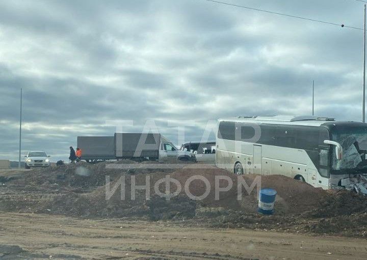 В Татарстане столкнулись два автобуса, есть погибшие