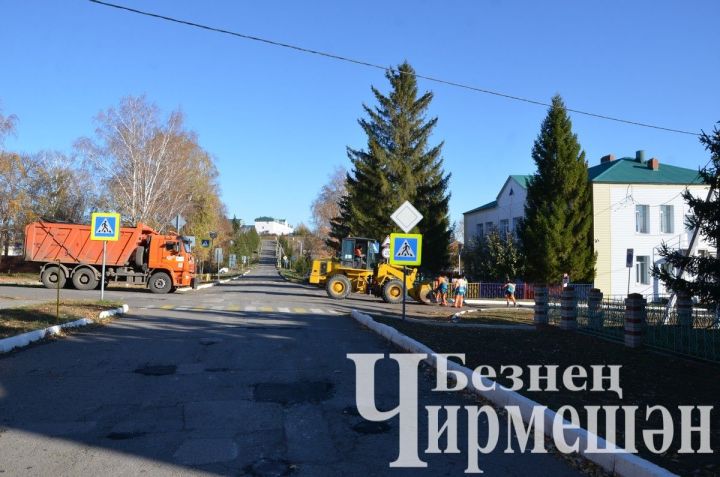 В Черемшане продолжается ремонт дорог