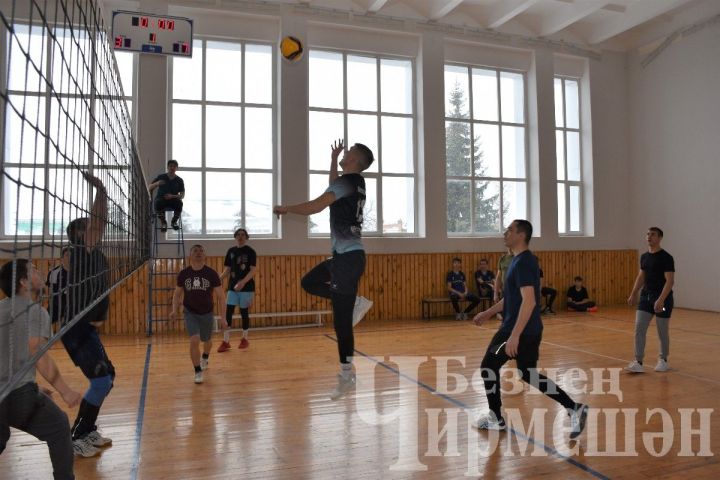 В Черемшане прошли соревнования по волейболу среди мусульманской молодежи