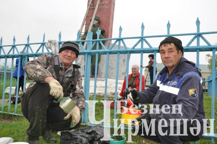 В Верхней Чегодайке обновили памятник в честь участников войны