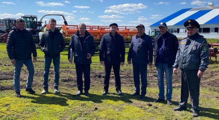В Черемшанском районе планируют начать заготовку кормов