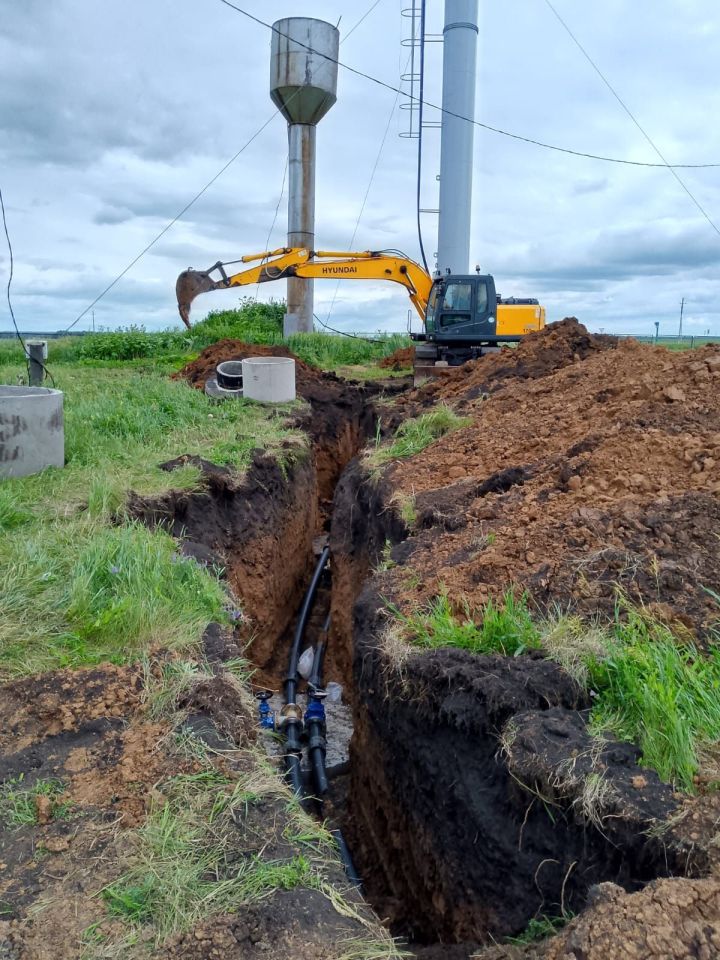 На пяти улицах Старых Кутуш прокладывается водопровод