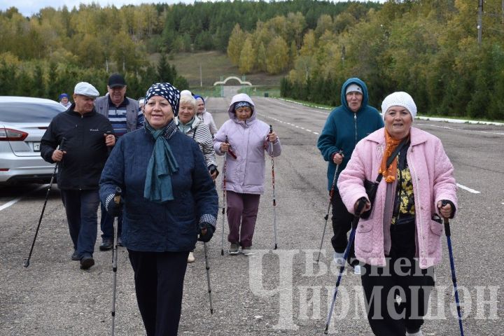 Чирмешәндә скандинавларча йөрүчеләрне кайнар пылау белән дә сыйладылар