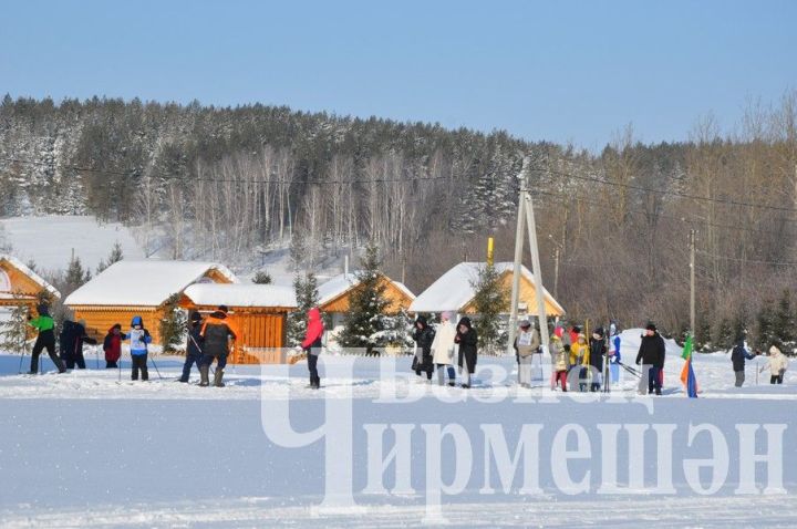Чирмешәннең Сабан туе паркында чаңгы юлына кар төшермиләр