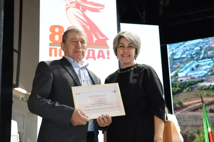 Чирмешән районының алдынгы комбайнчыларына сертификатлар тапшырдылар