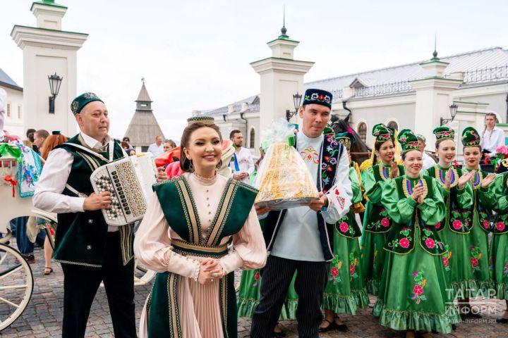 Школьники раскроют тайны национальных костюмов
