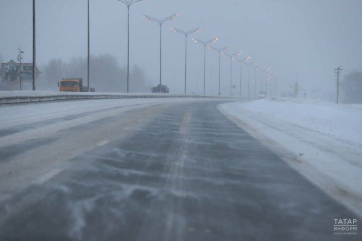 Татарстанцев призвали не выезжать из населенных пунктов в надвигающуюся метель